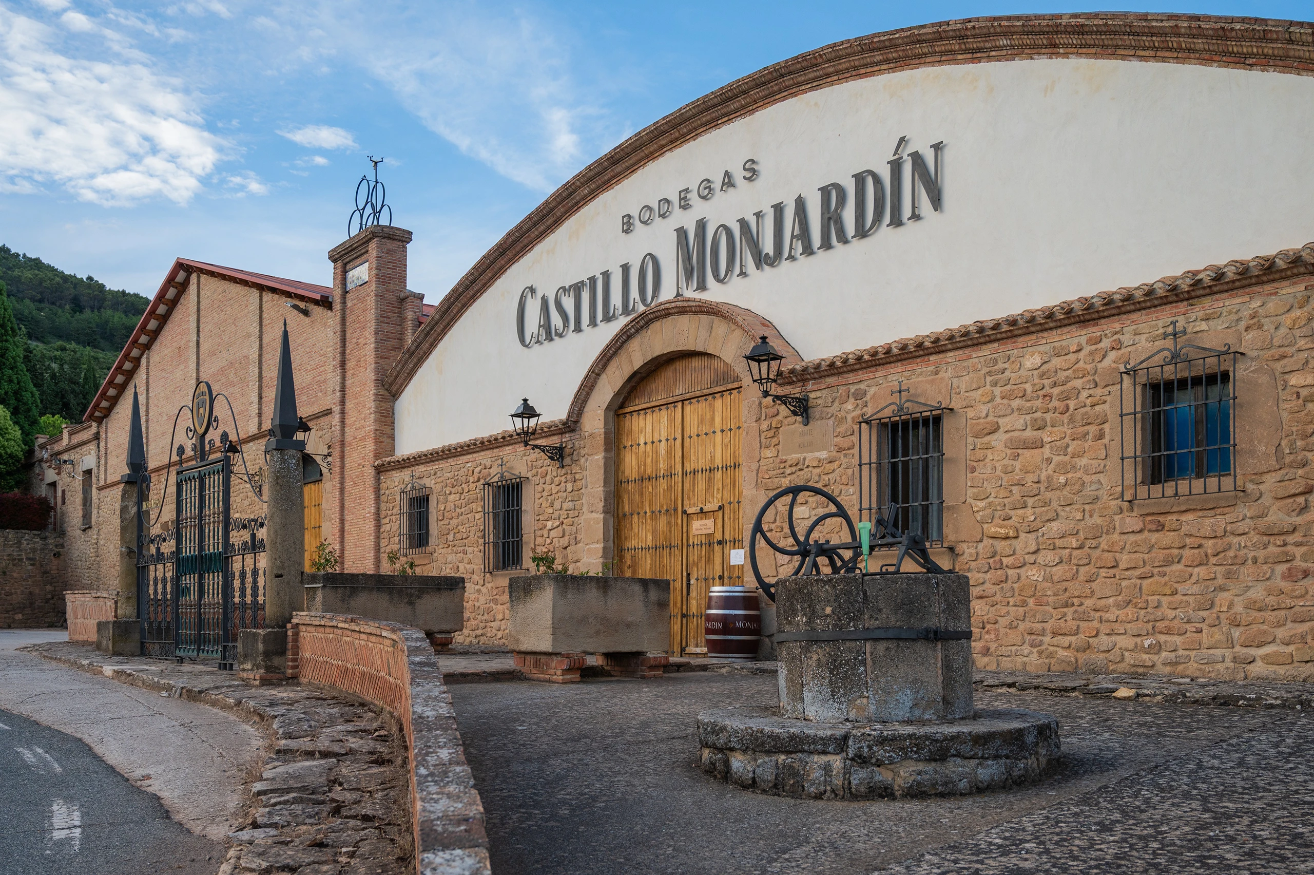Foto 14 - Bodegas Castillo de Monjard&iacute;n