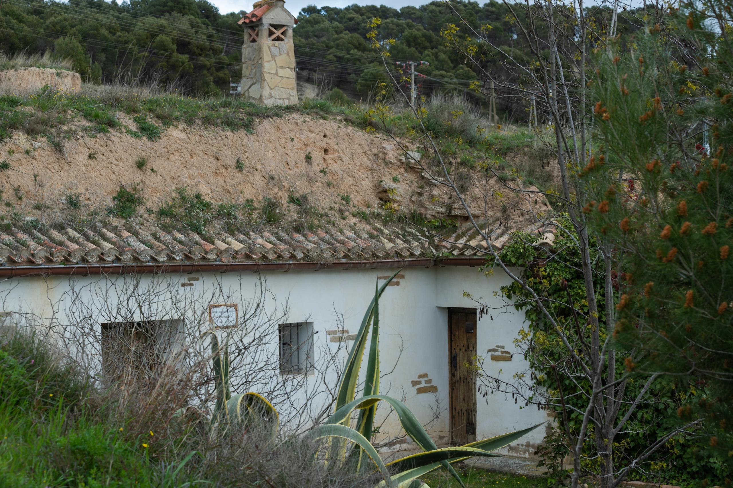 Un barrio habitado en la roca