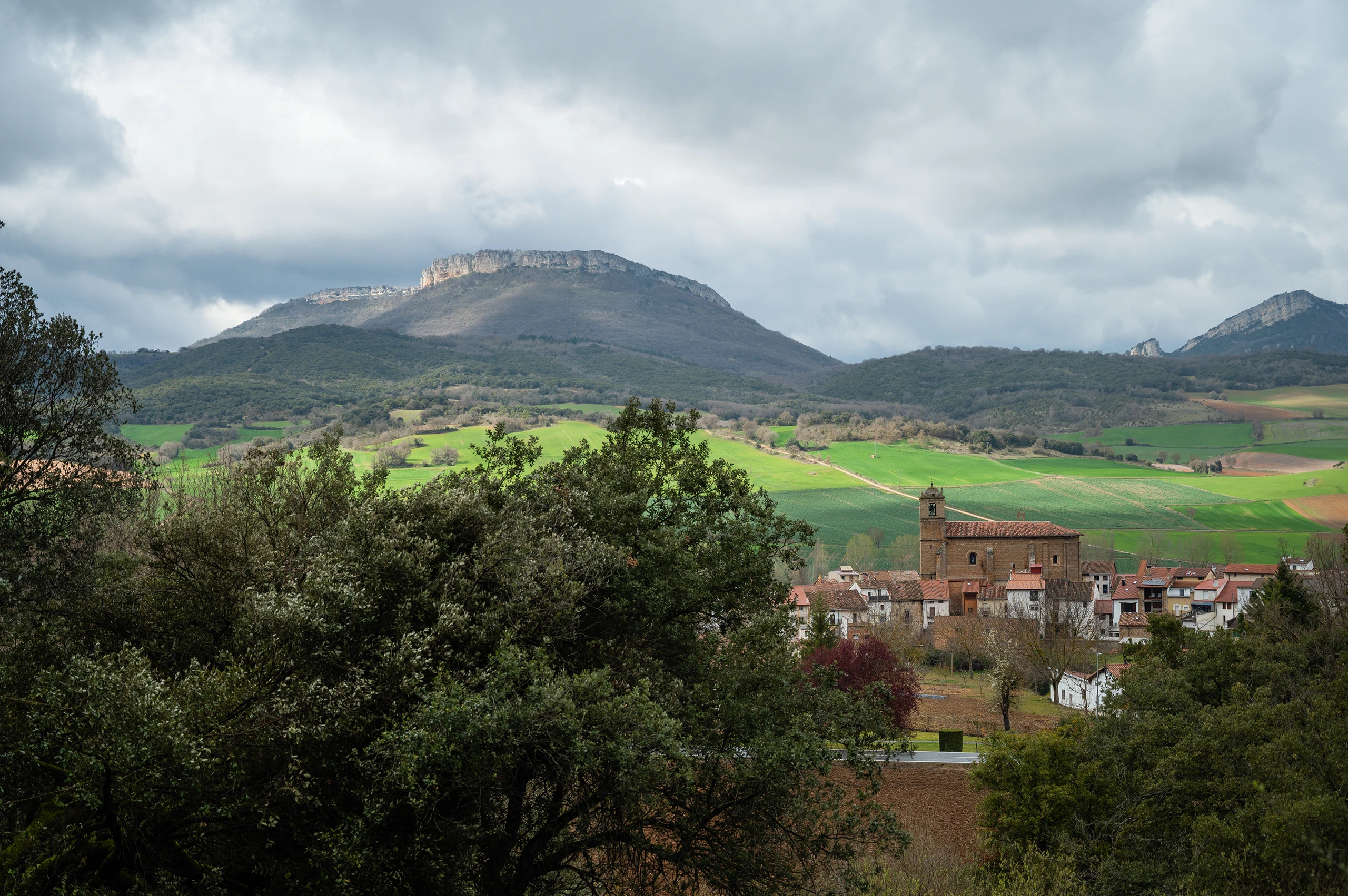 Un nacedero en la monta&ntilde;a