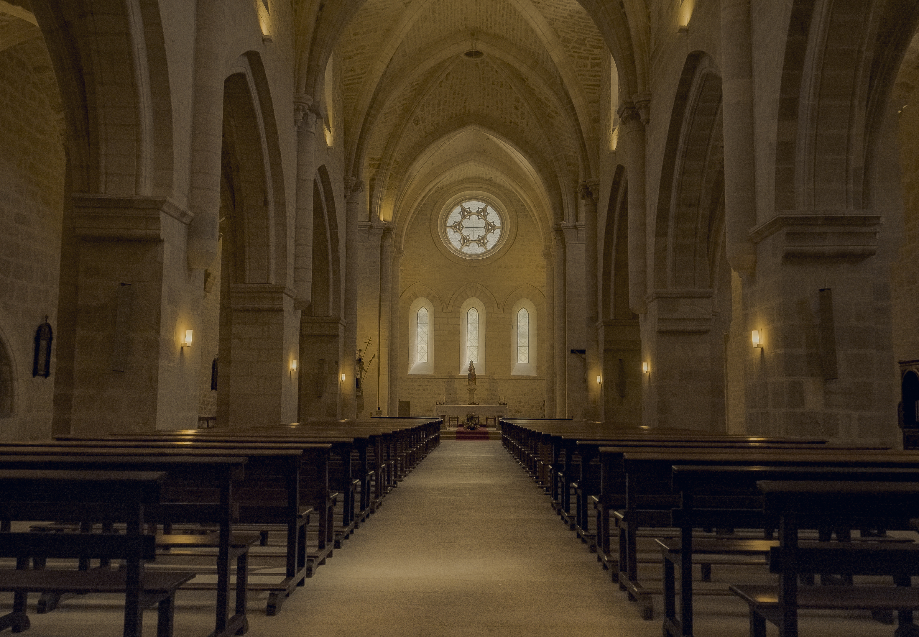 Iglesia de San Adri&aacute;n, origen del monasterio
